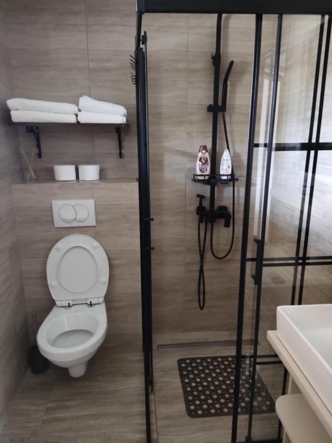 Apartmani Sladjana Novi Sad Buitenkant foto