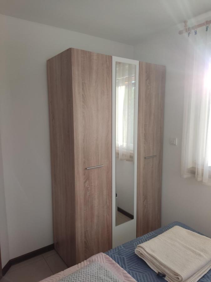 Apartmani Sladjana Novi Sad Buitenkant foto