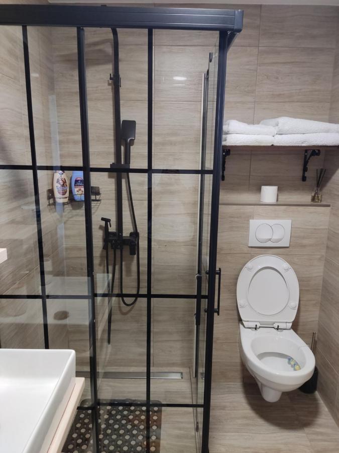 Apartmani Sladjana Novi Sad Buitenkant foto