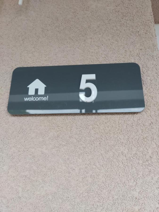 Apartmani Sladjana Novi Sad Buitenkant foto